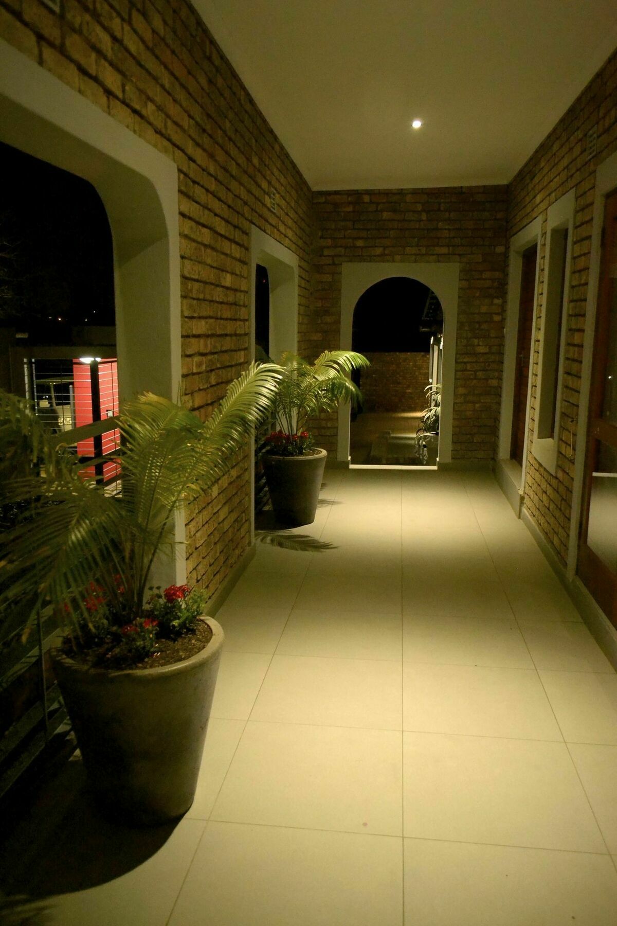 Yalla Yalla Boutique Hotel Witbank Exterior foto